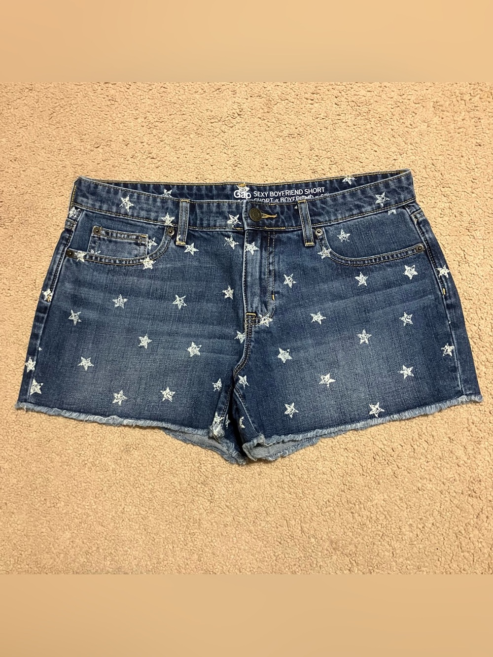 Gap Sexy Boyfriend Star Print Denim Shorts Sz 6/28‎ Mid Rise Festival Americana